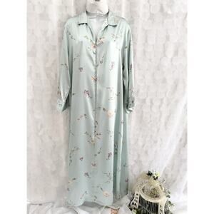 Jones New York Long pale blue satin robe cherry blossoms Floral Large front zip